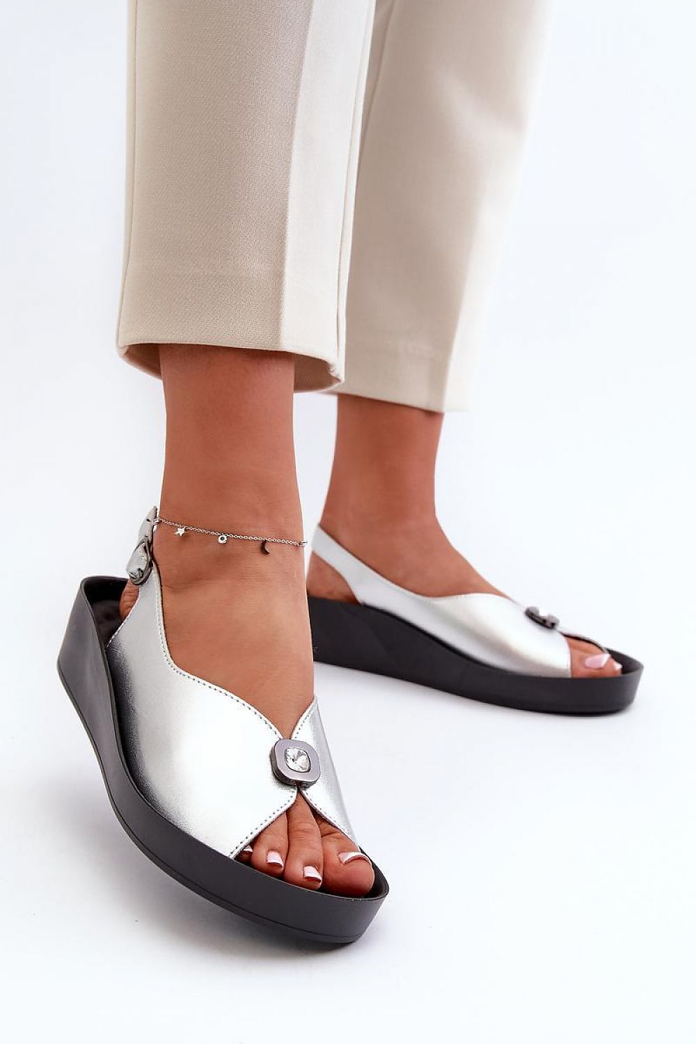Cothurnes model 198132 Step in style