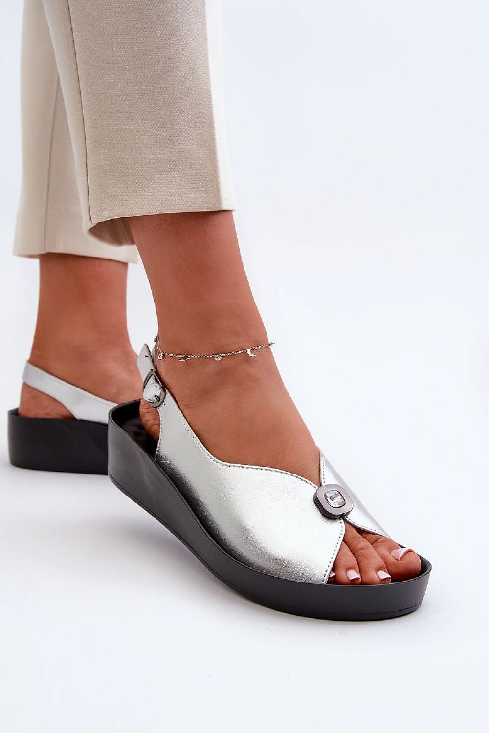 Cothurnes model 198132 Step in style