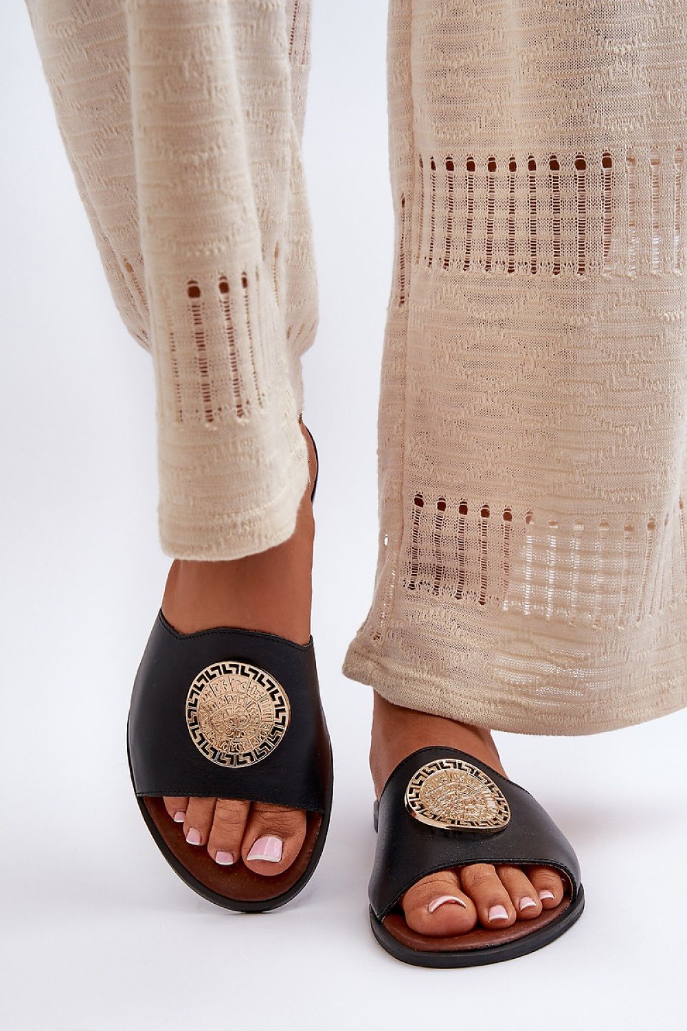 Clacquettes model 198270 Step in style
