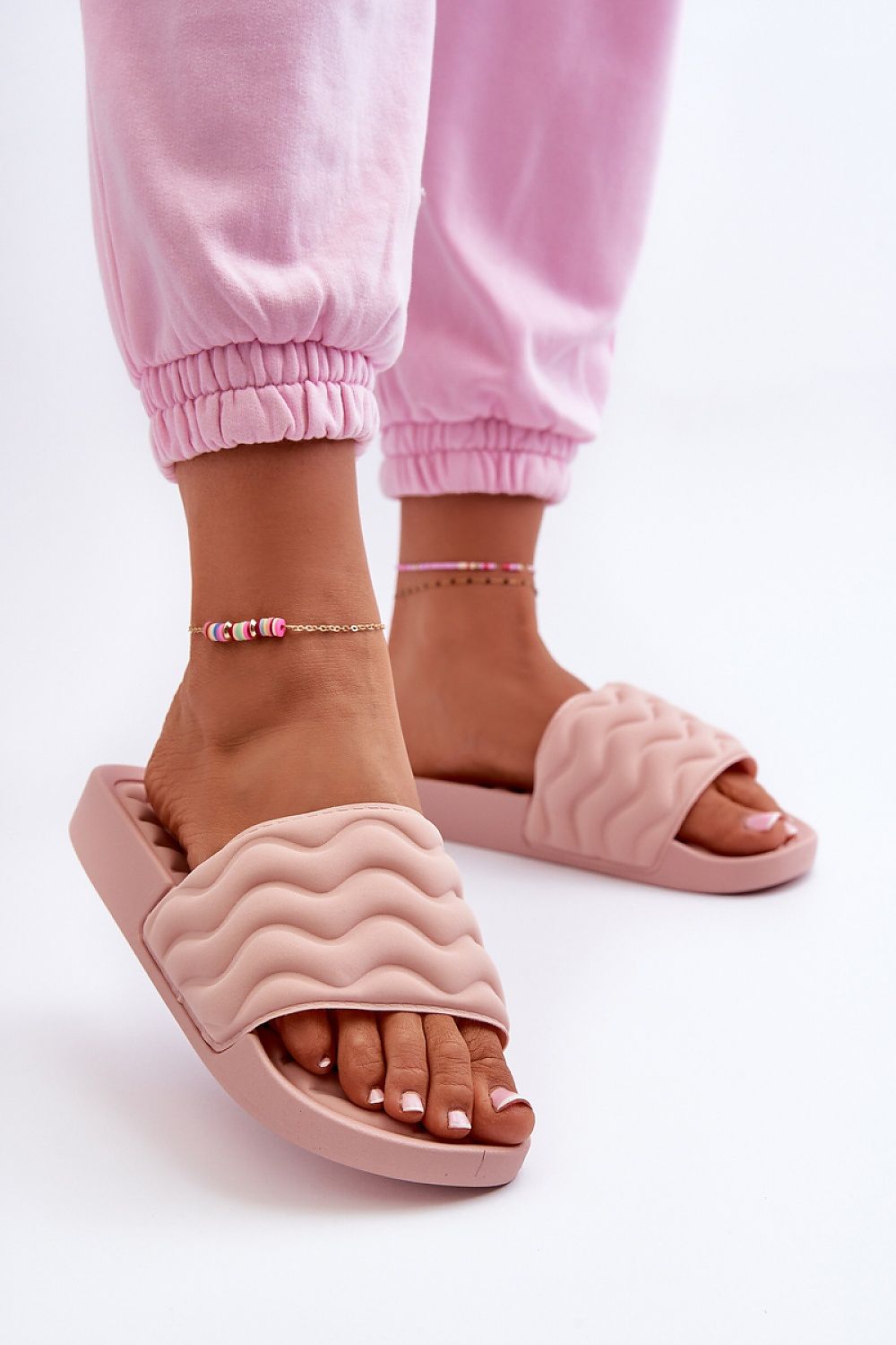 Clacquettes model 198274 Step in style