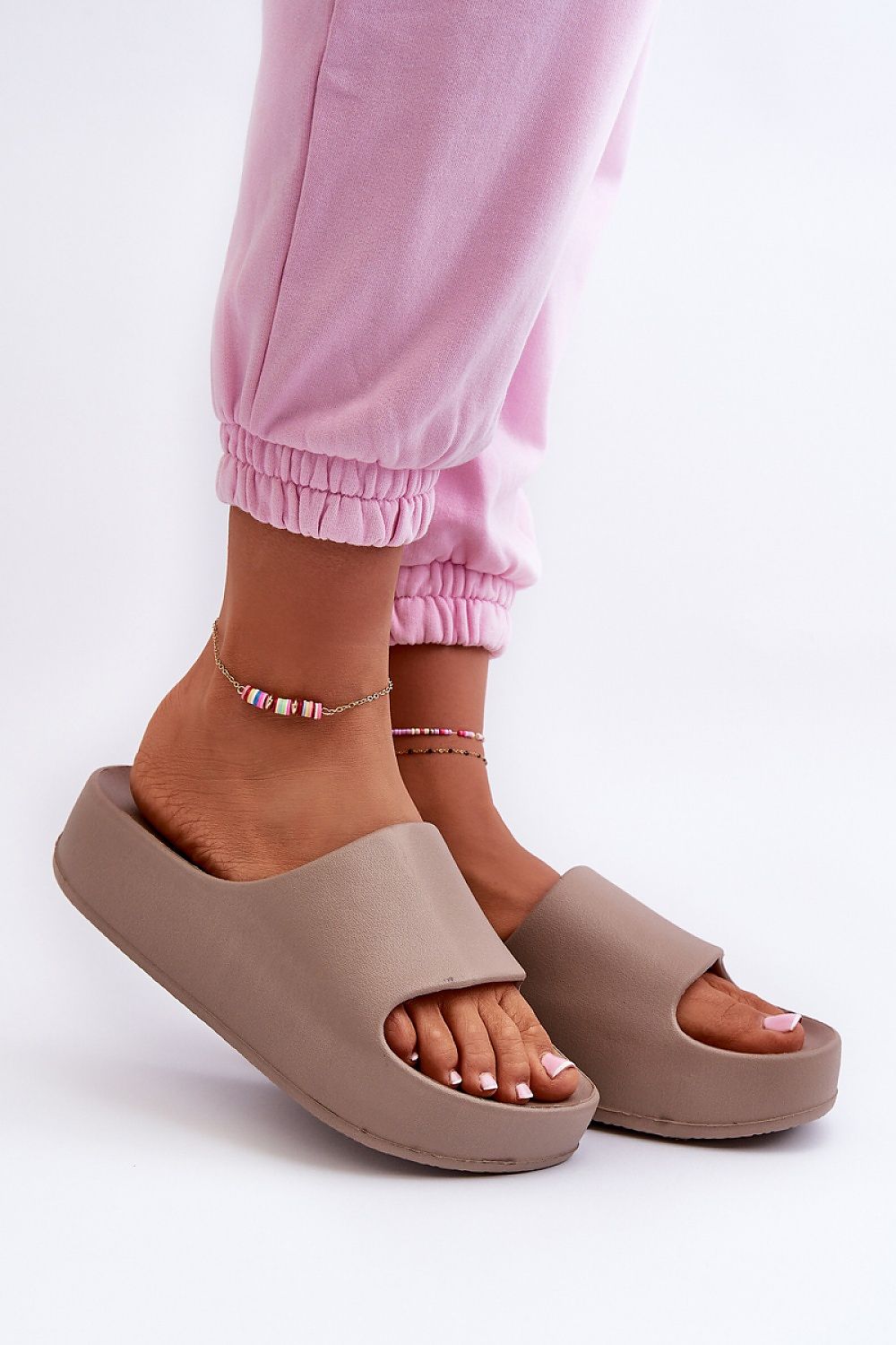 Clacquettes model 198287 Step in style