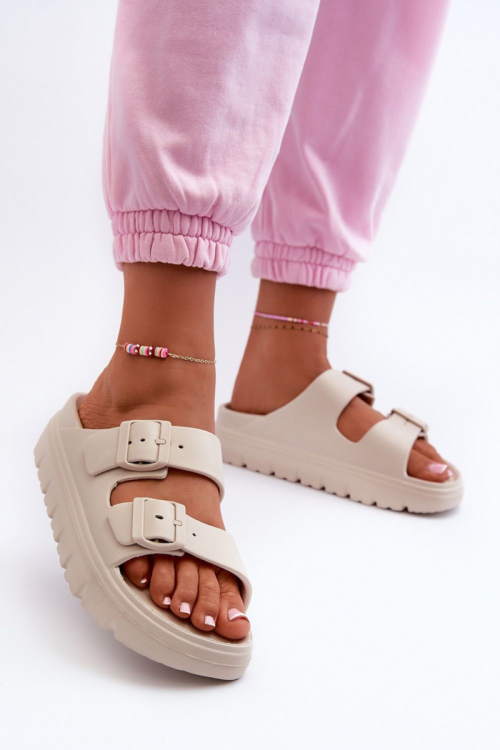 Clacquettes model 198283 Step in style