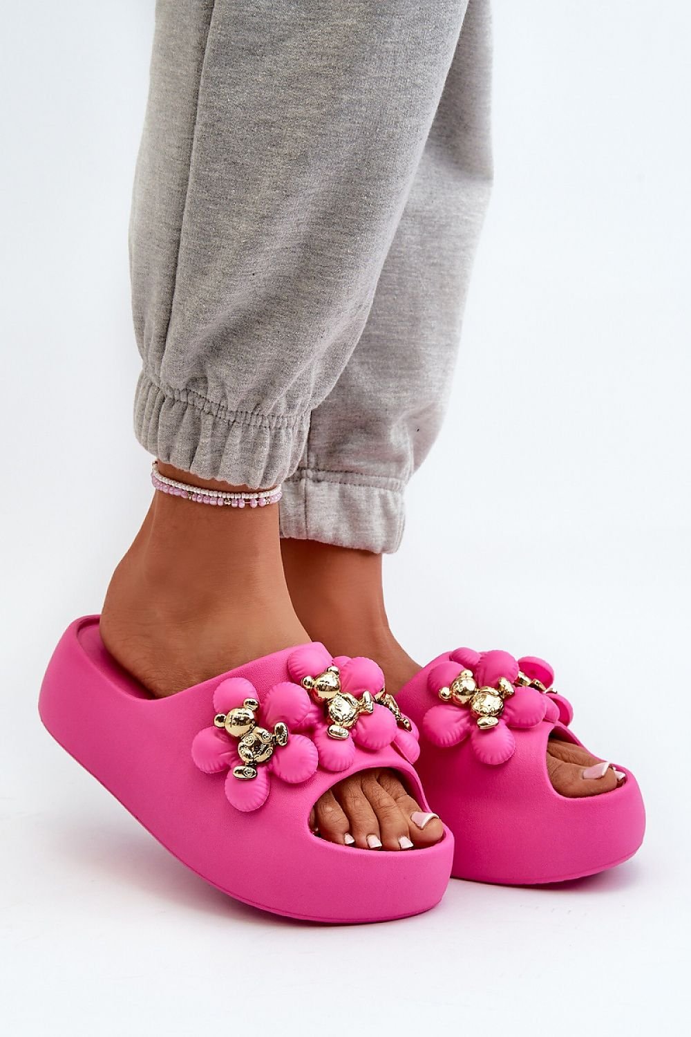 Clacquettes model 198599 Step in style