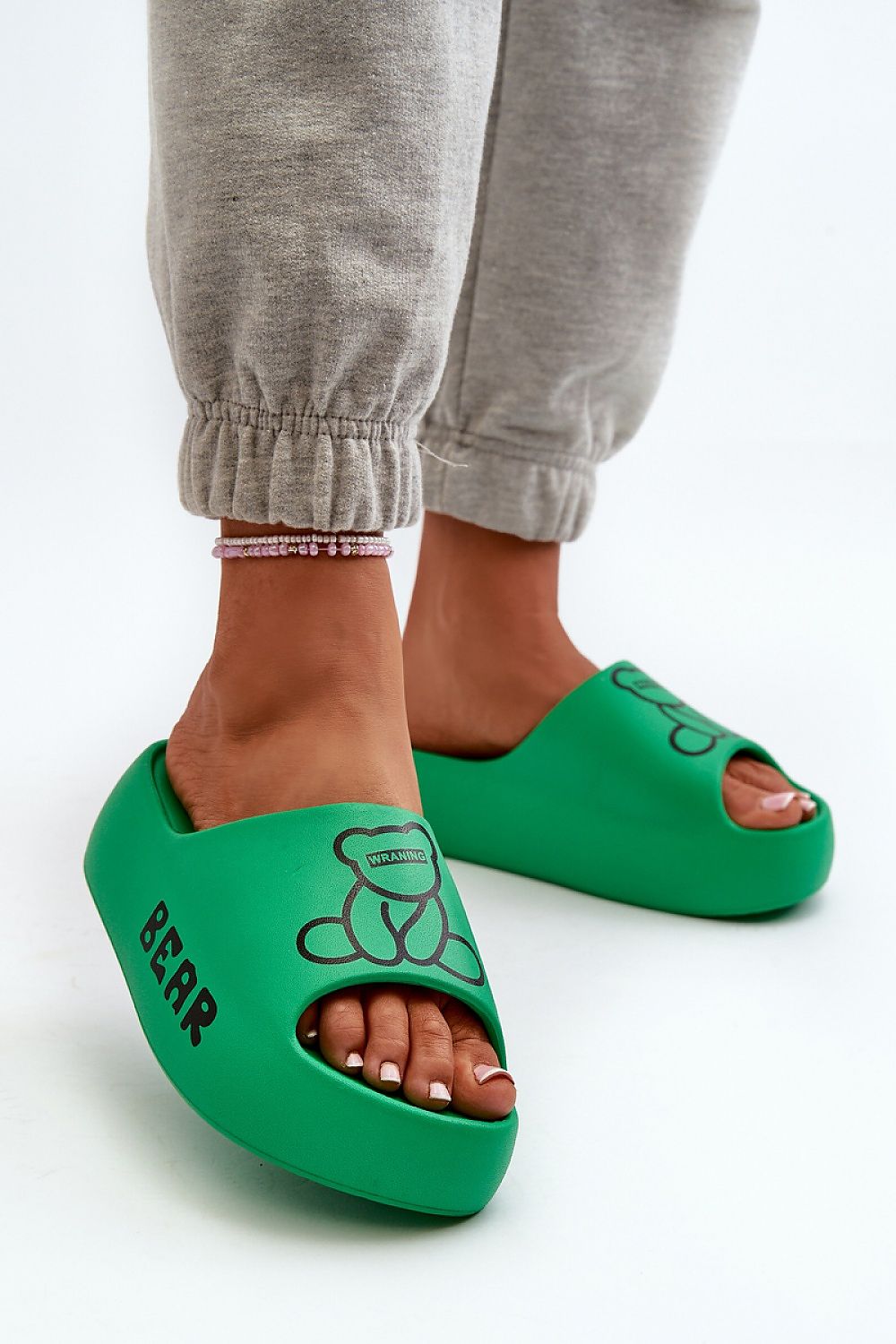 Clacquettes model 198603 Step in style