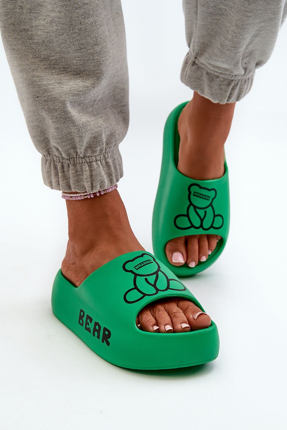 Clacquettes model 198603 Step in style
