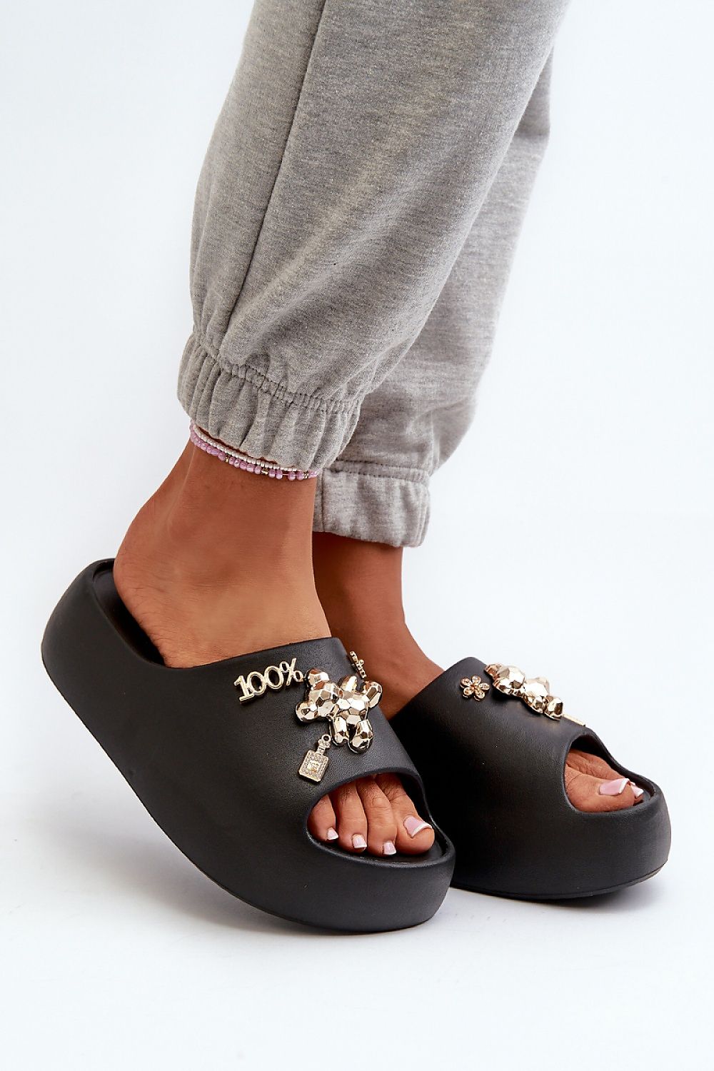 Clacquettes model 198600 Step in style