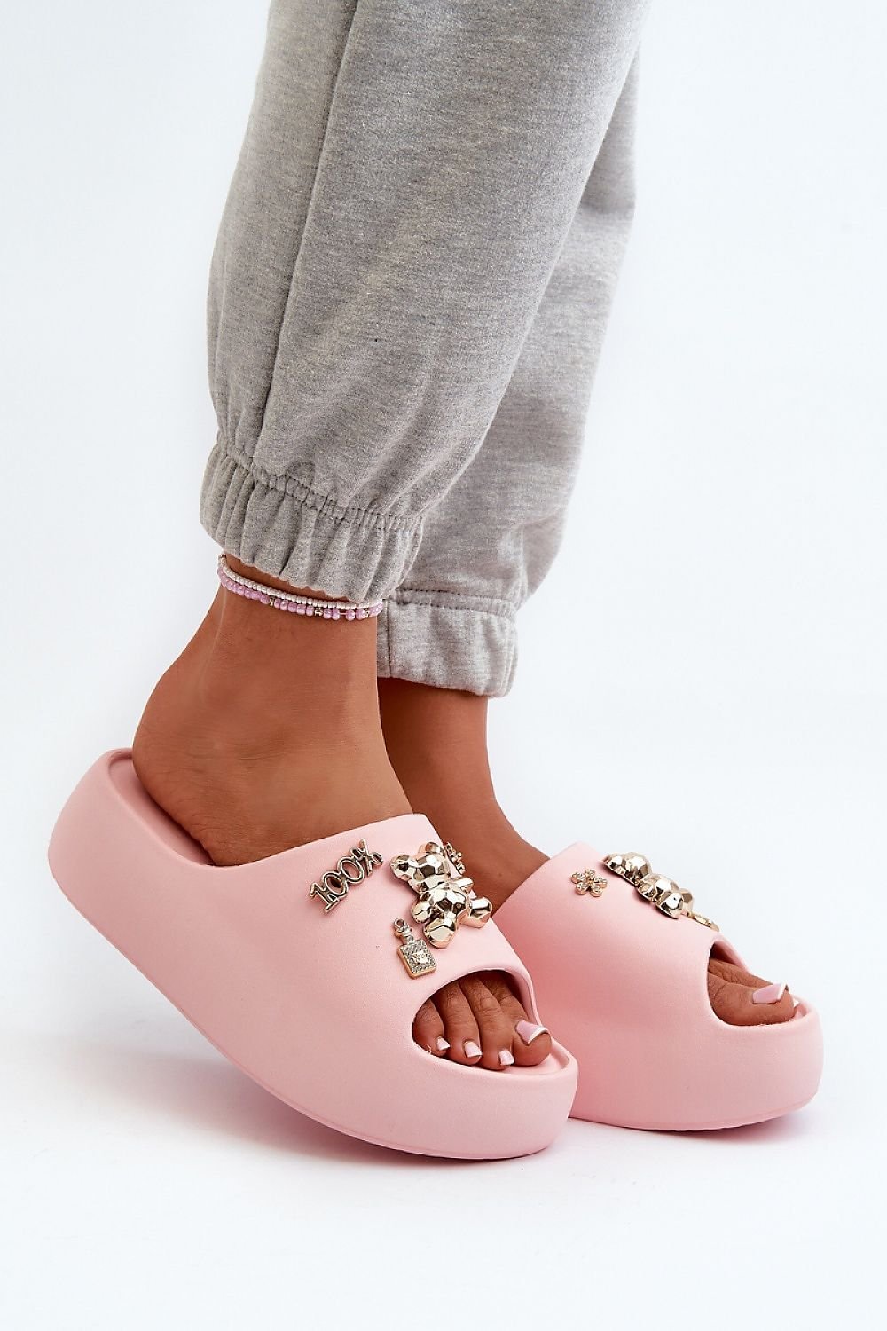 Clacquettes model 198600 Step in style