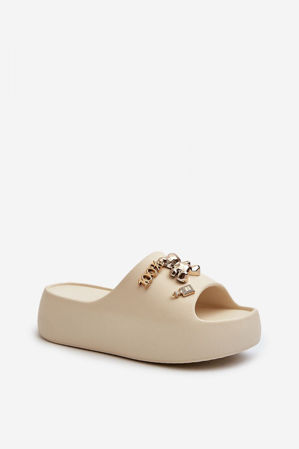 Clacquettes model 198600 Step in style