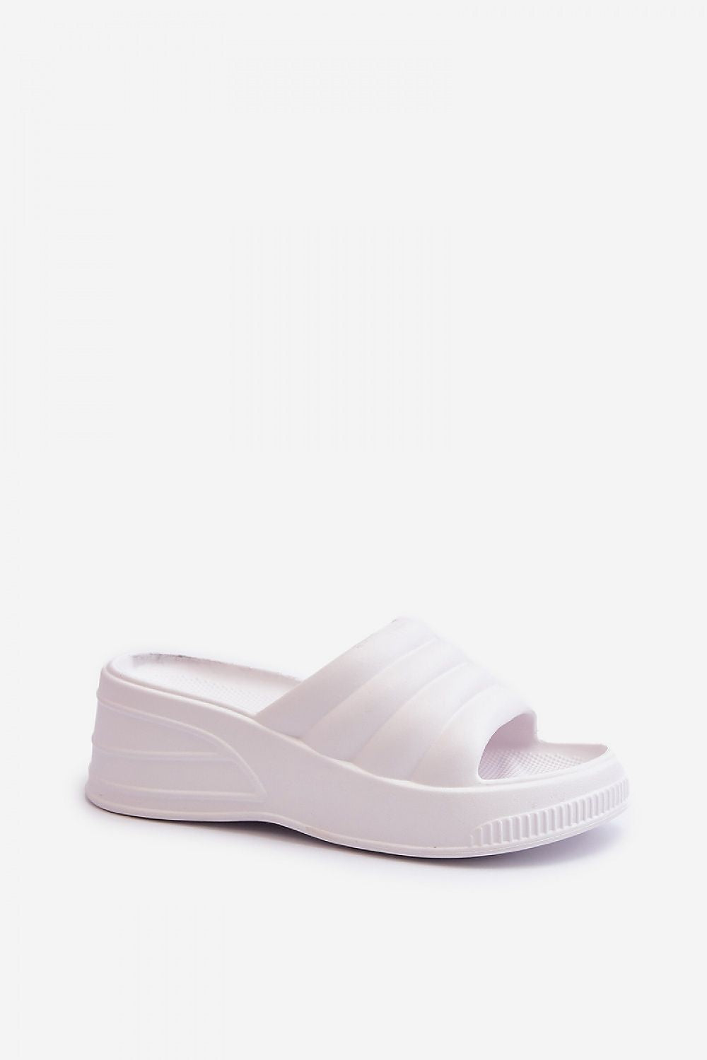 Clacquettes model 198442 Step in style