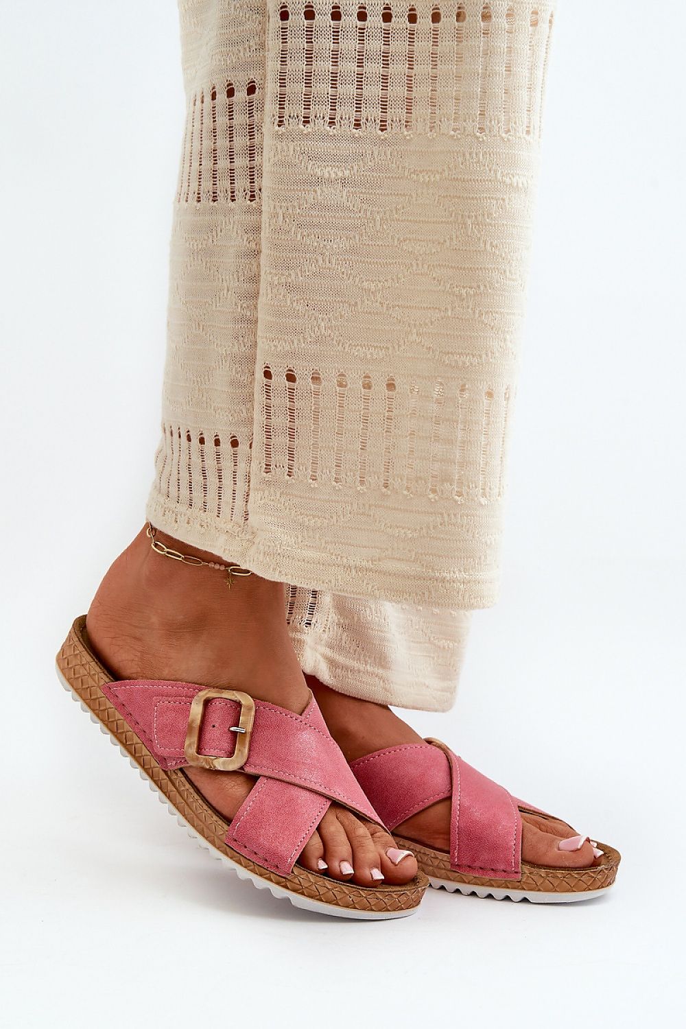 Clacquettes model 198461 Step in style