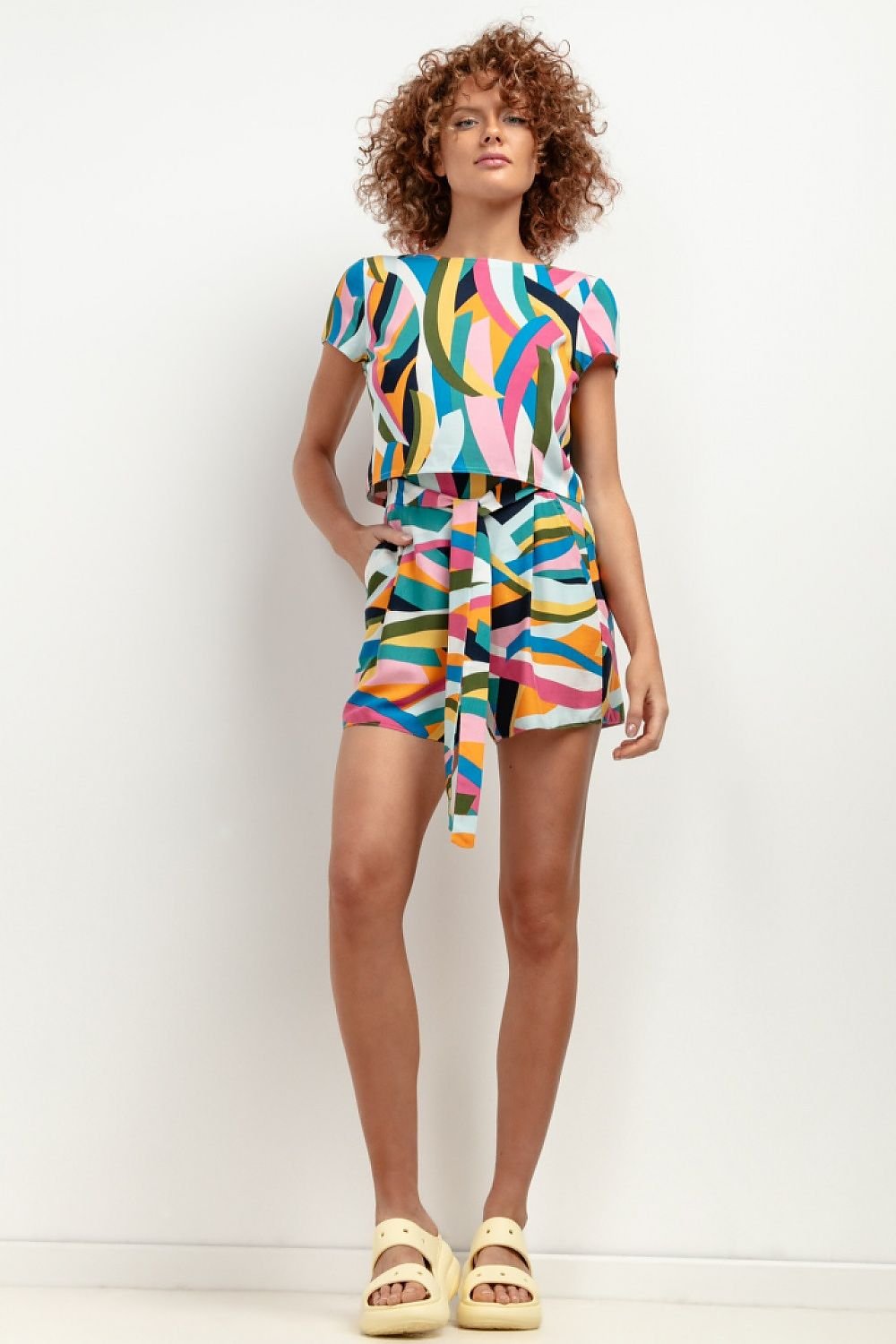 Shorts model 198558 Tessita