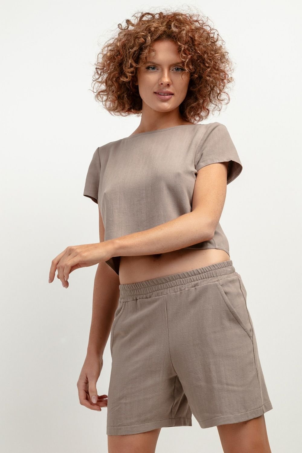 Shorts model 198562 Tessita