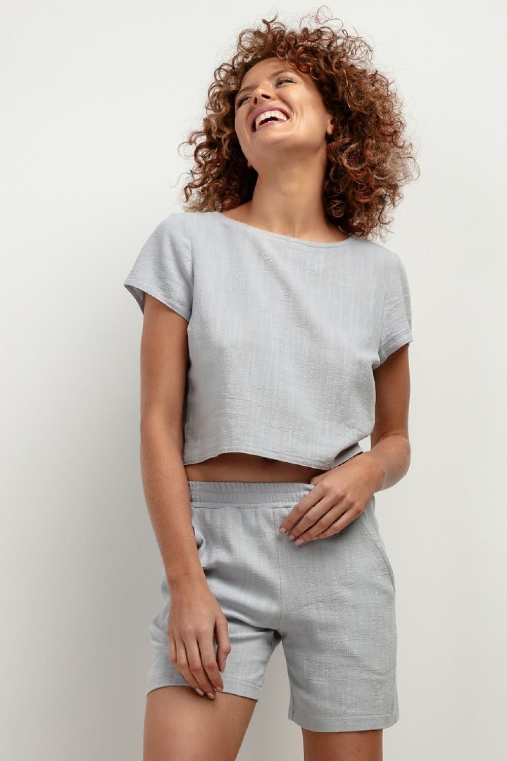 Shorts model 198562 Tessita