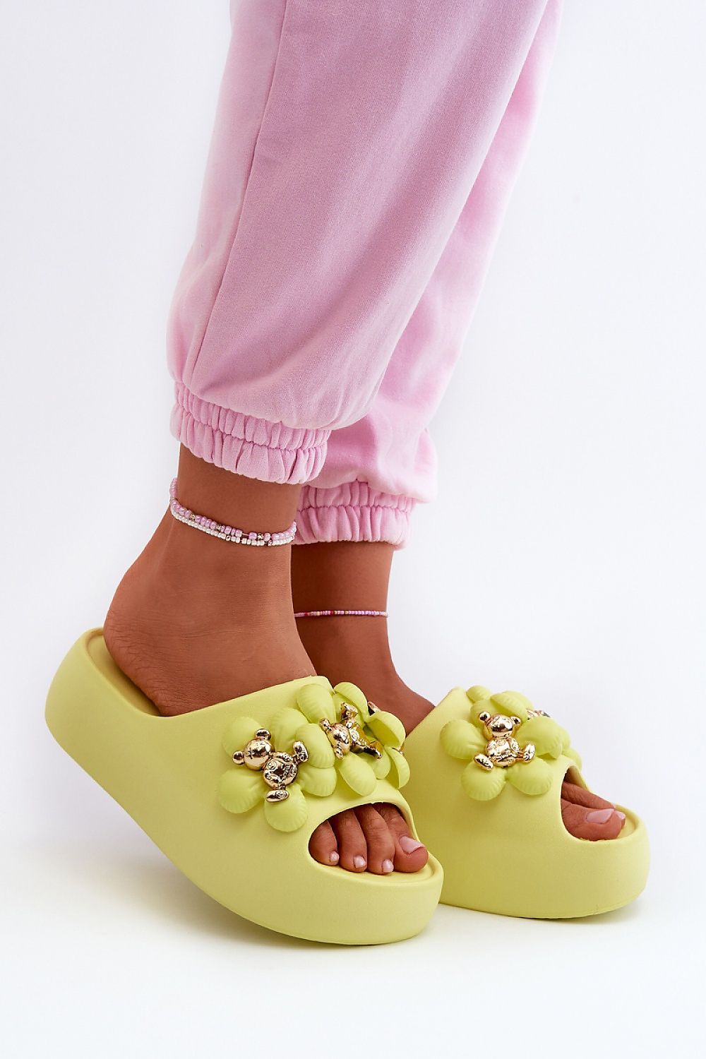Clacquettes model 198599 Step in style