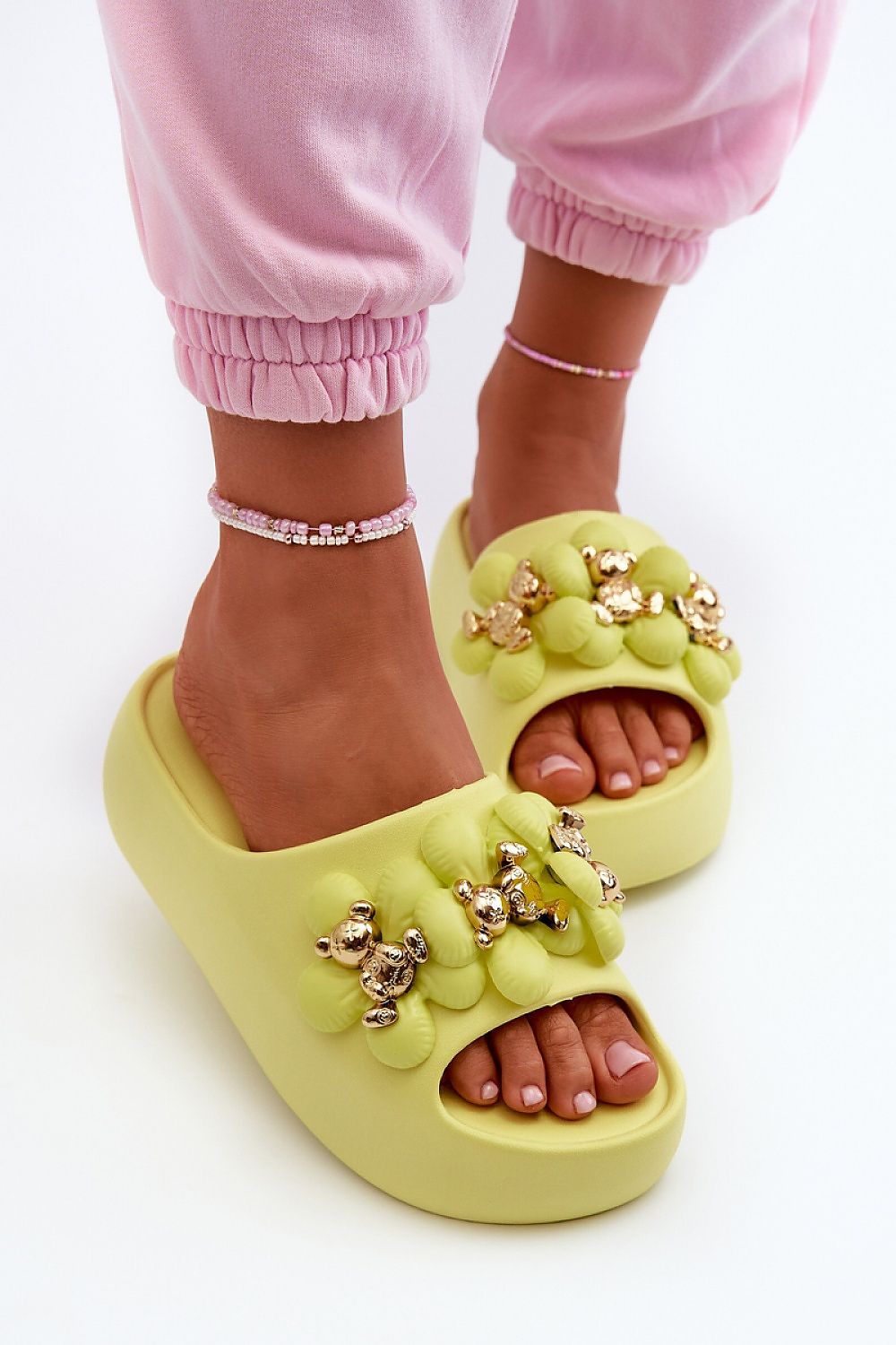 Clacquettes model 198599 Step in style
