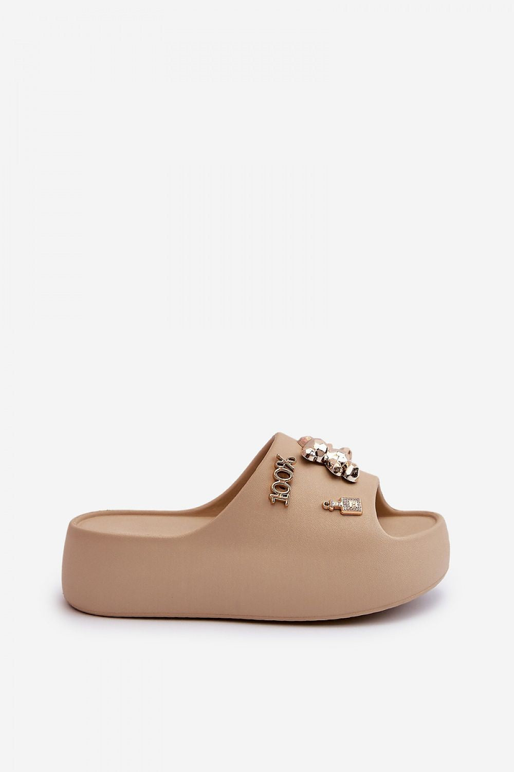 Clacquettes model 198600 Step in style