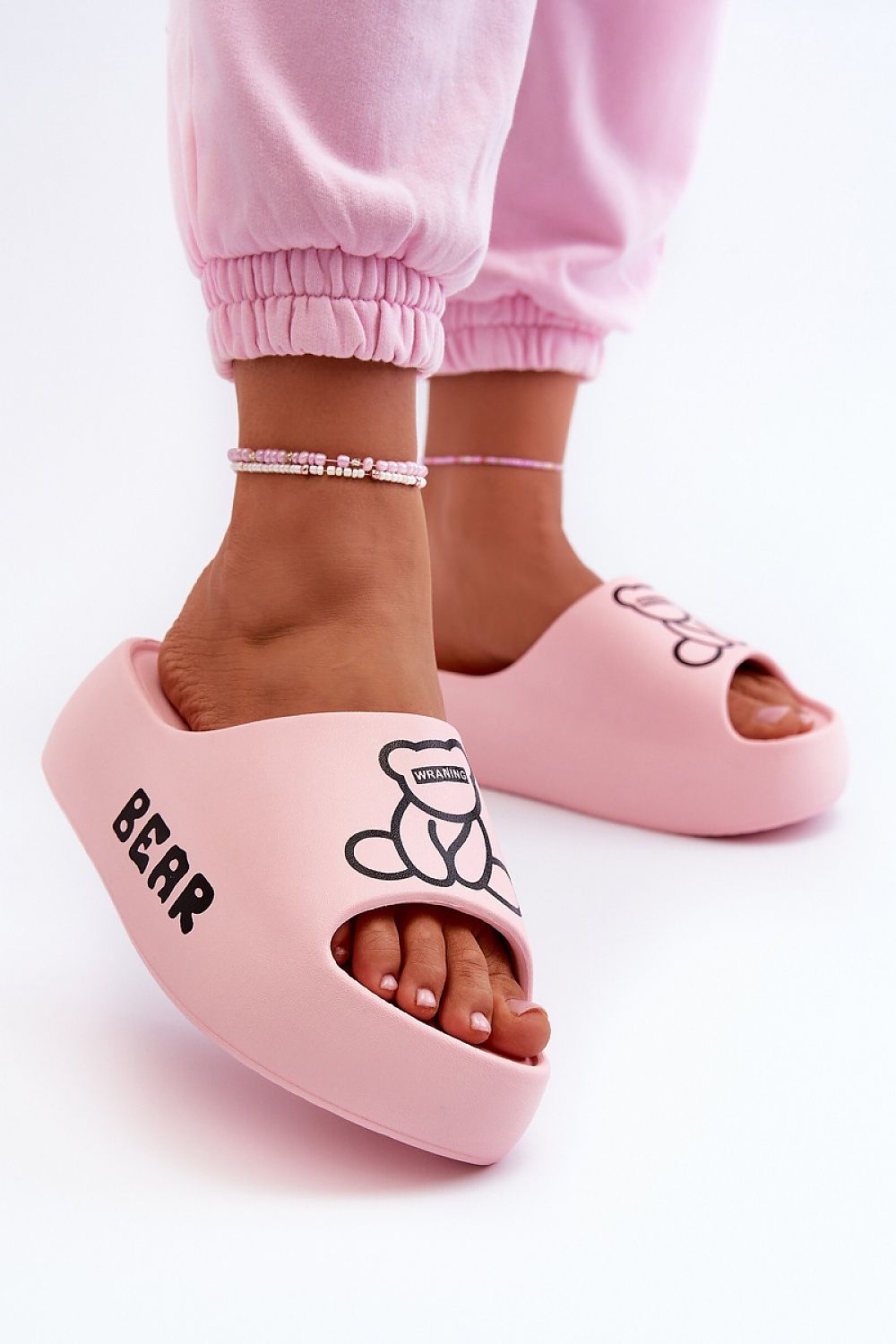 Clacquettes model 198603 Step in style