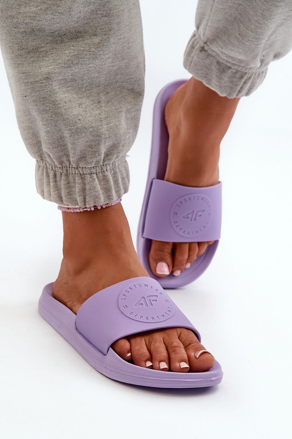 Clacquettes model 198611 Step in style