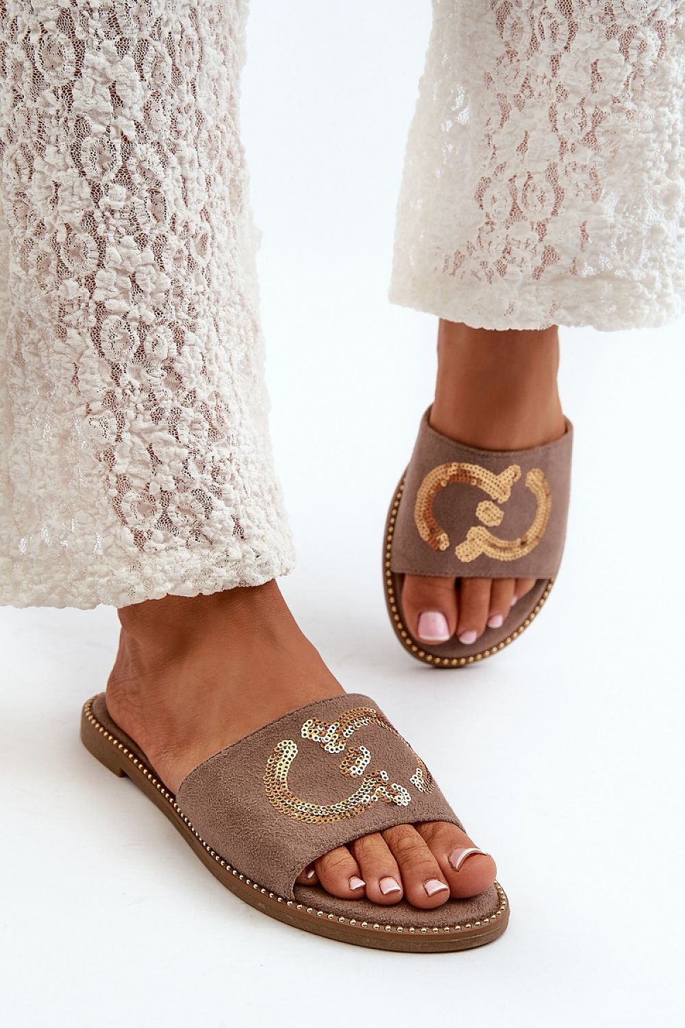 Clacquettes model 198623 Step in style