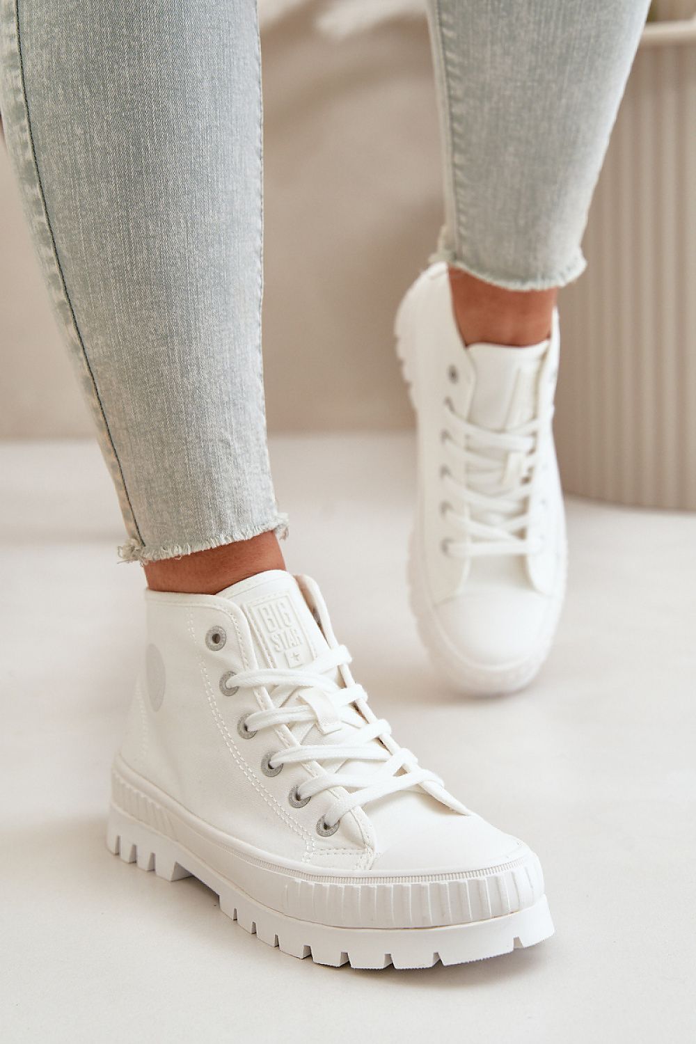 Sneakers model 199915 Step in style