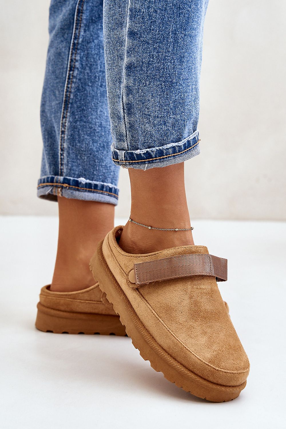 Pantoufles model 200119 Step in style