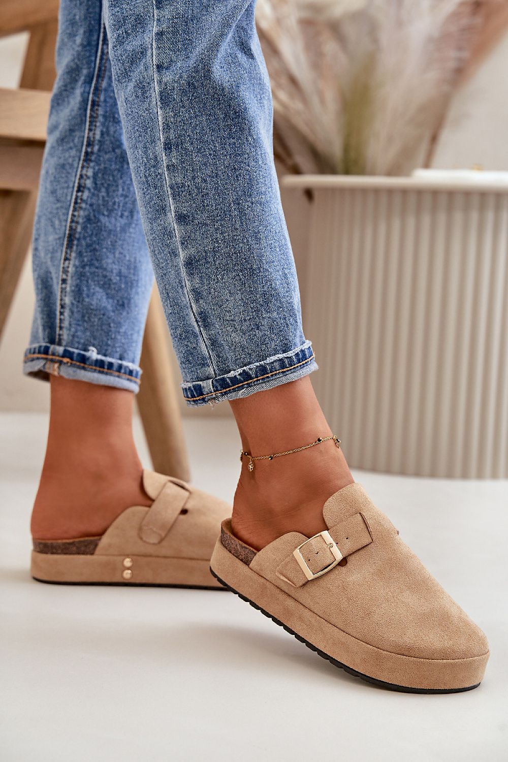 Pantoufles model 200123 Step in style