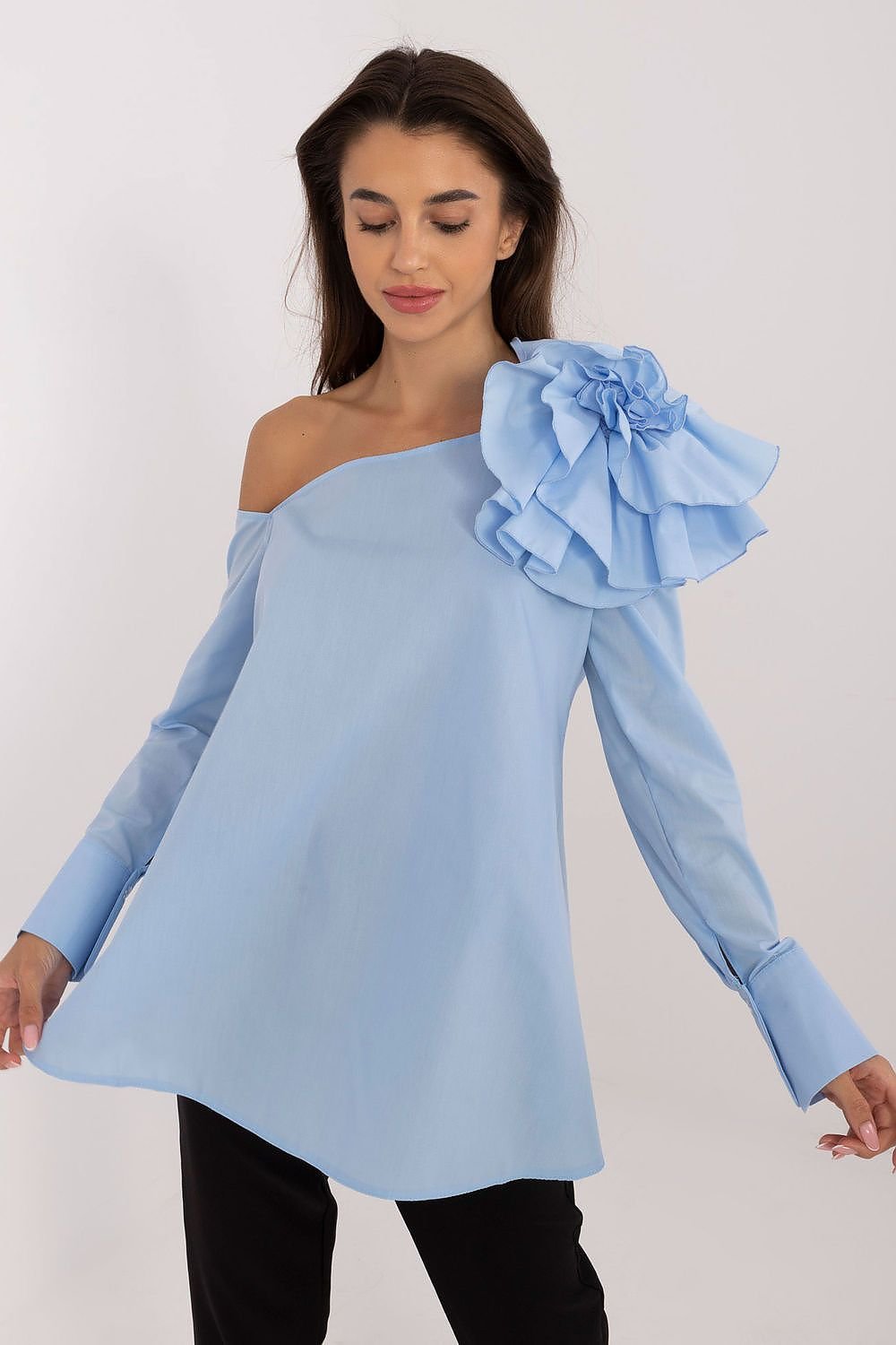 Blouse model 200311 Lakerta