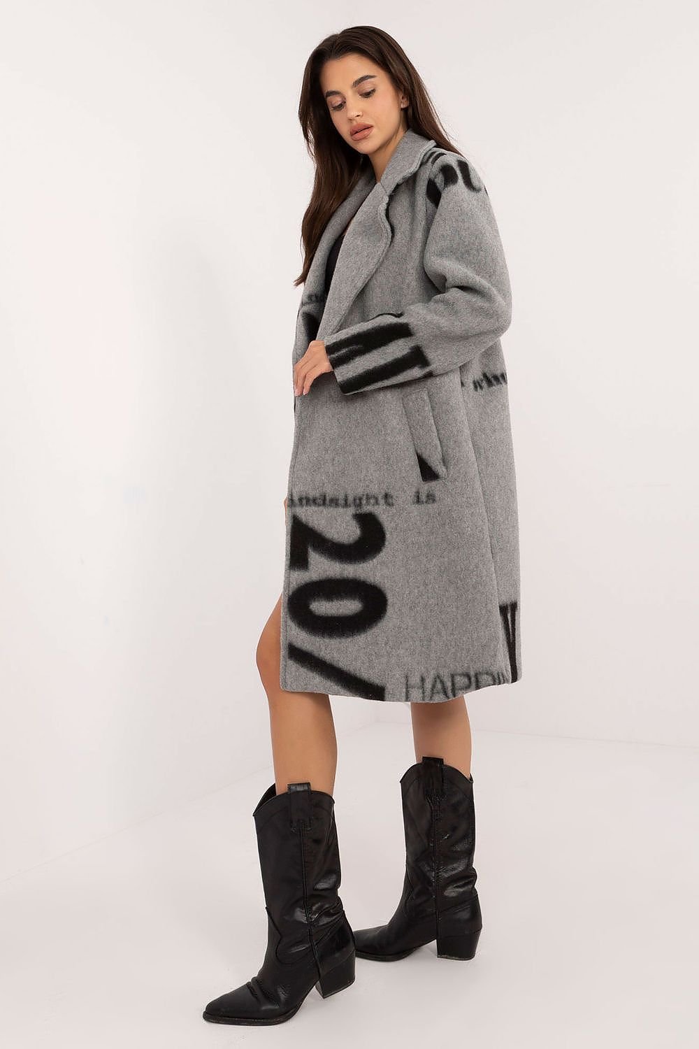 Coat model 200995 Italy Moda