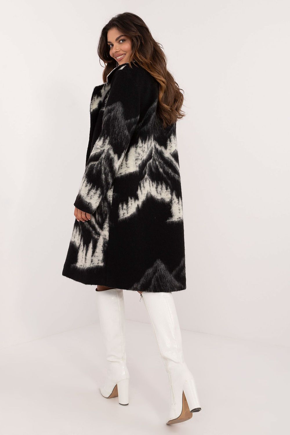 Coat model 200511 Italy Moda