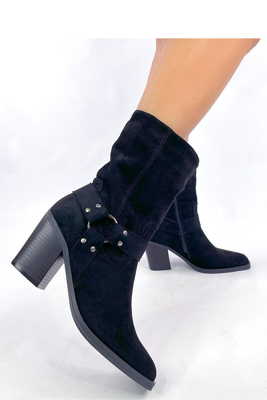 Heeled boots model 200625 Inello