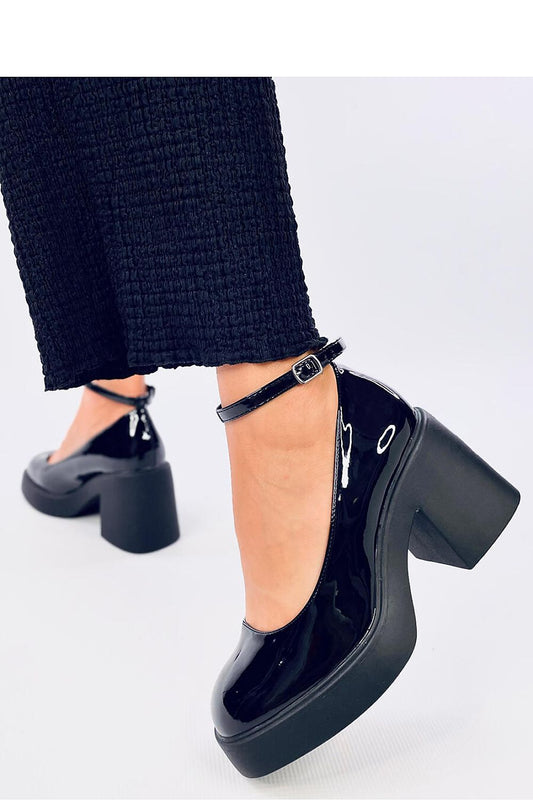 Inello model 200746 platform pumps