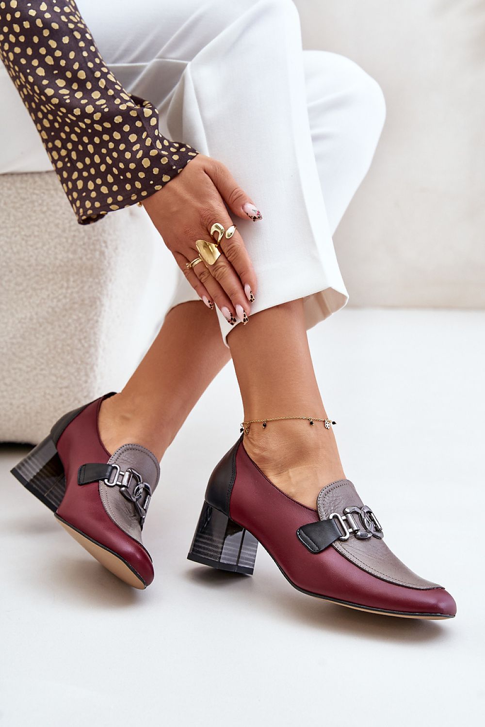 Escarpins talon large model 201039 Step in style