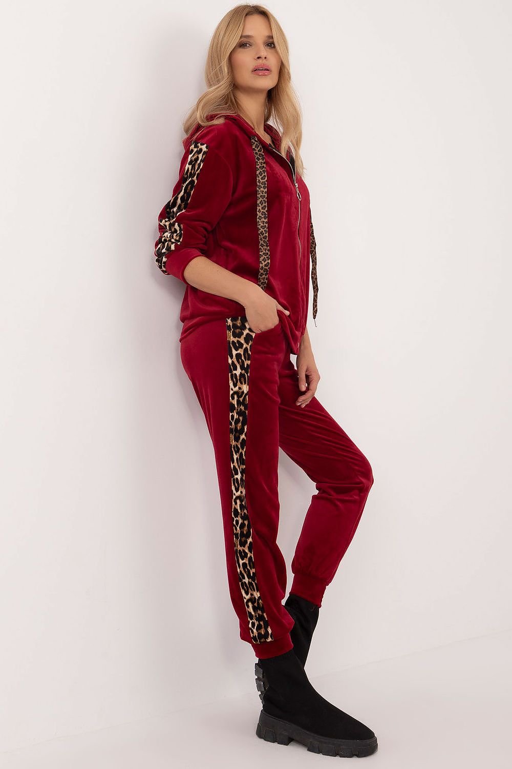 The set model 201595 Italy Moda