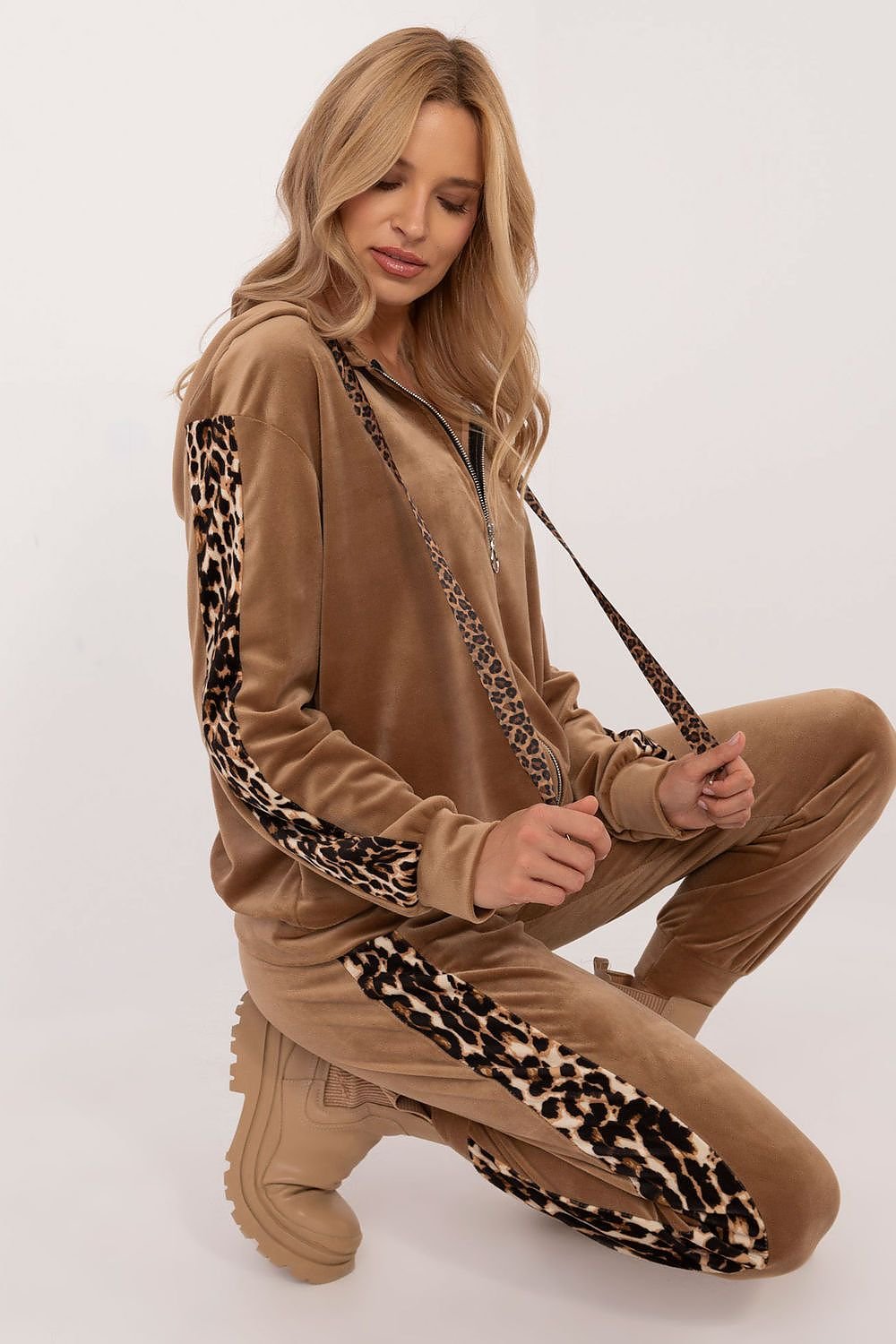 The set model 201595 Italy Moda