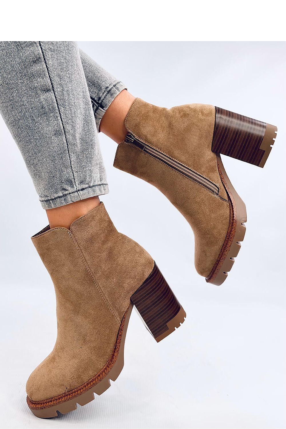 Heeled boots model 202142 Inello