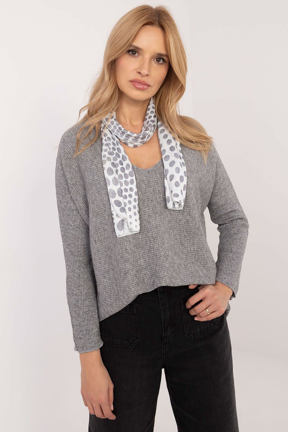 Sweater model 202910 Italy Moda