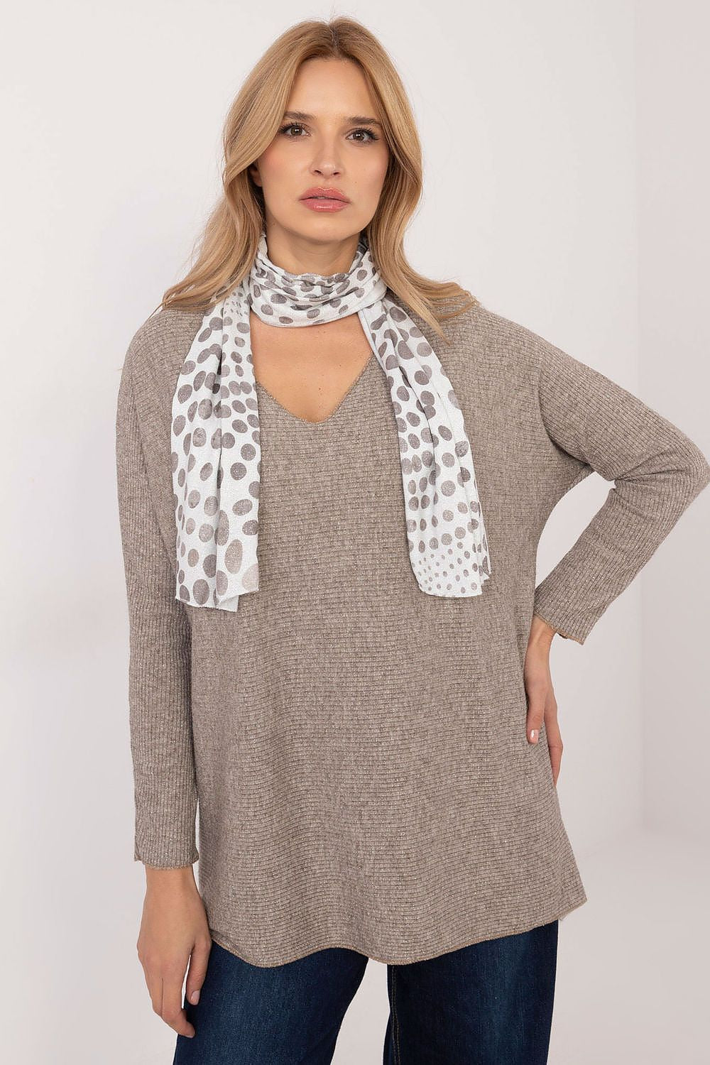 Sweater model 202910 Italy Moda