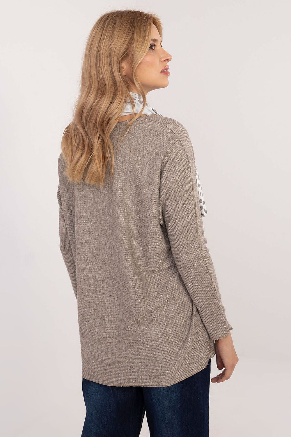 Sweater model 202910 Italy Moda