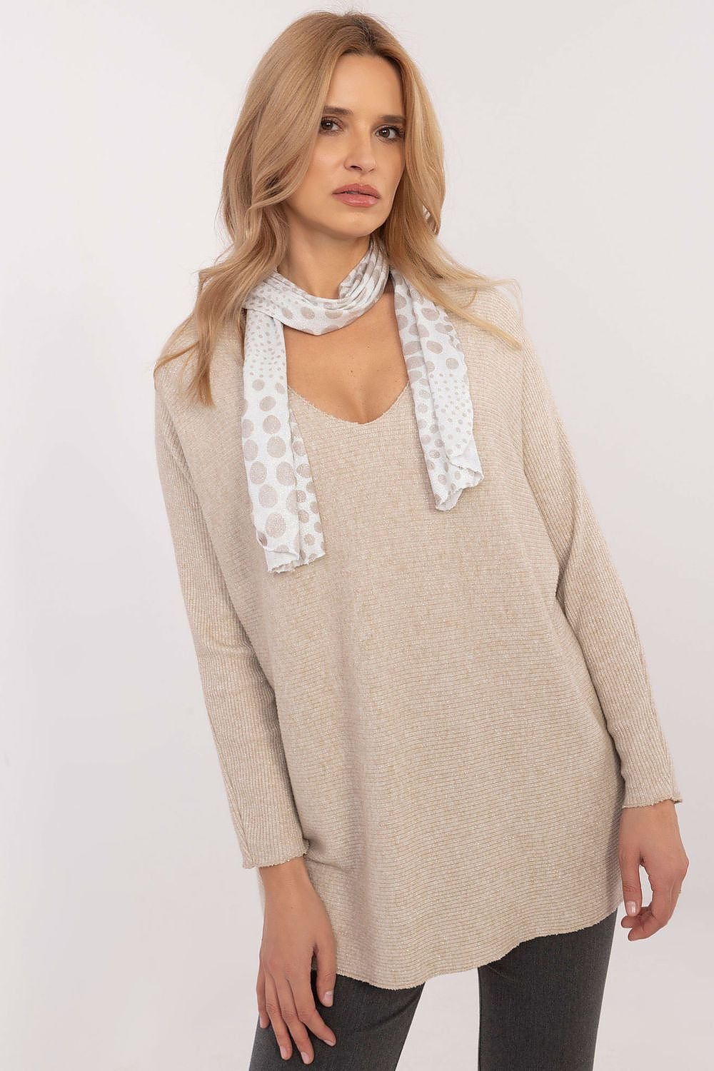 Sweater model 202910 Italy Moda