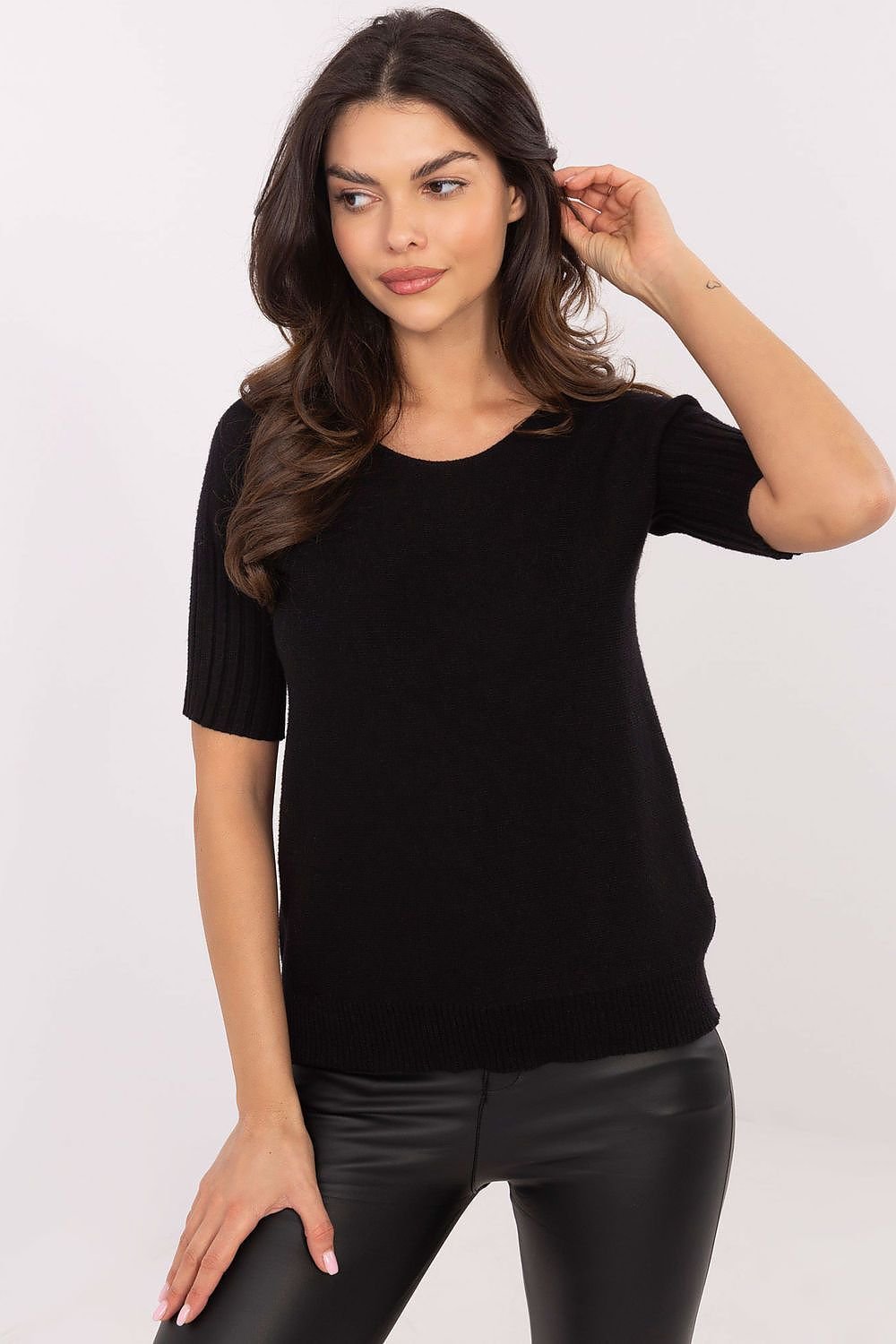 Short-sleeved sweater model 203808 Italy Moda