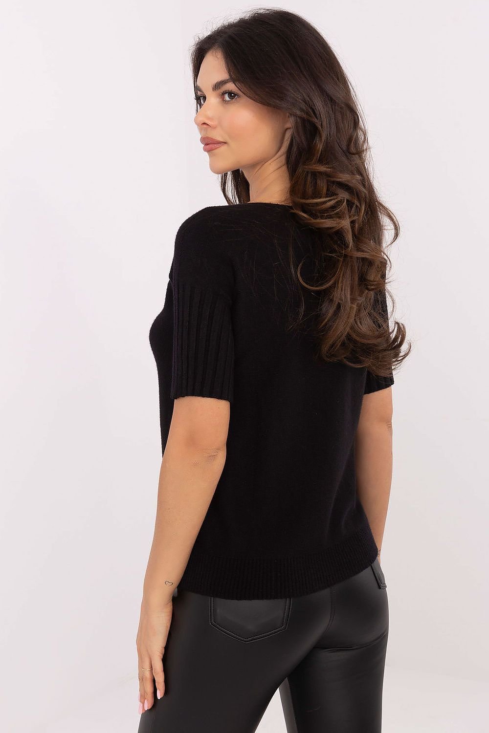 Short-sleeved sweater model 203808 Italy Moda