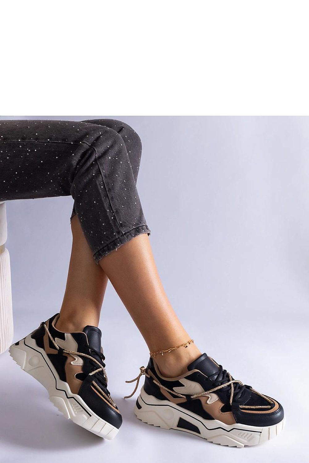 Baskets model 207181 Solea