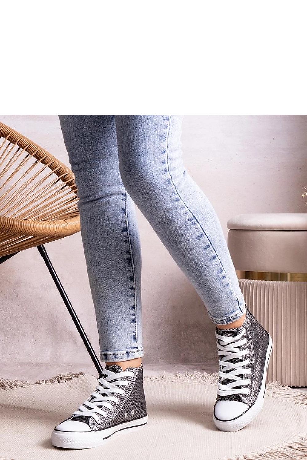 Baskets model 207212 Solea
