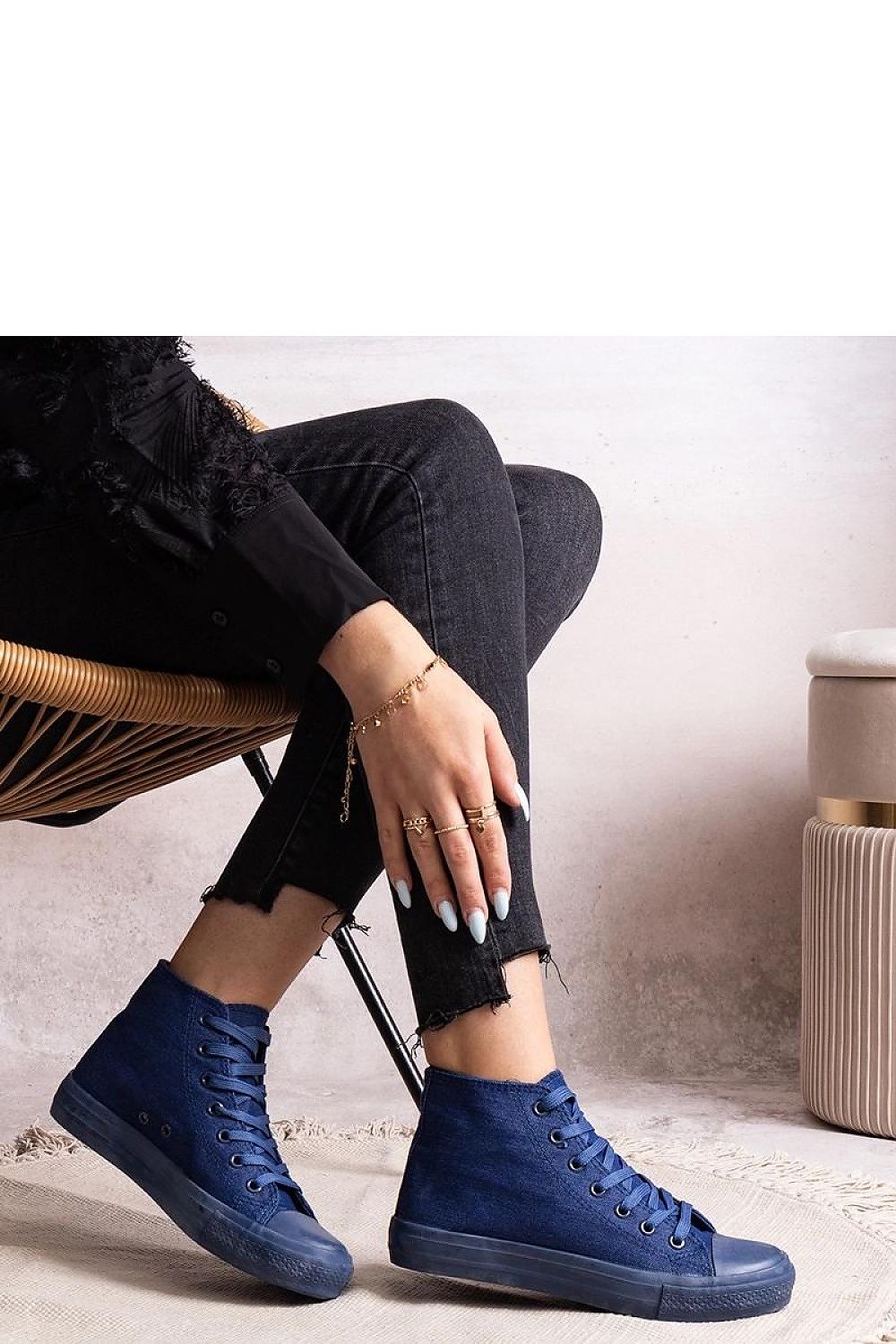 Baskets model 207214 Solea