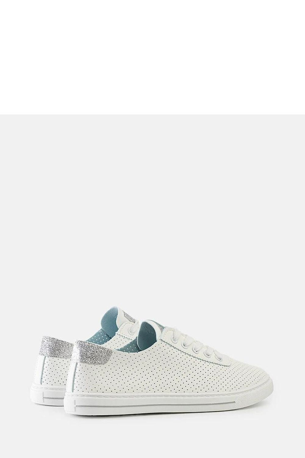 Baskets model 207261 Solea