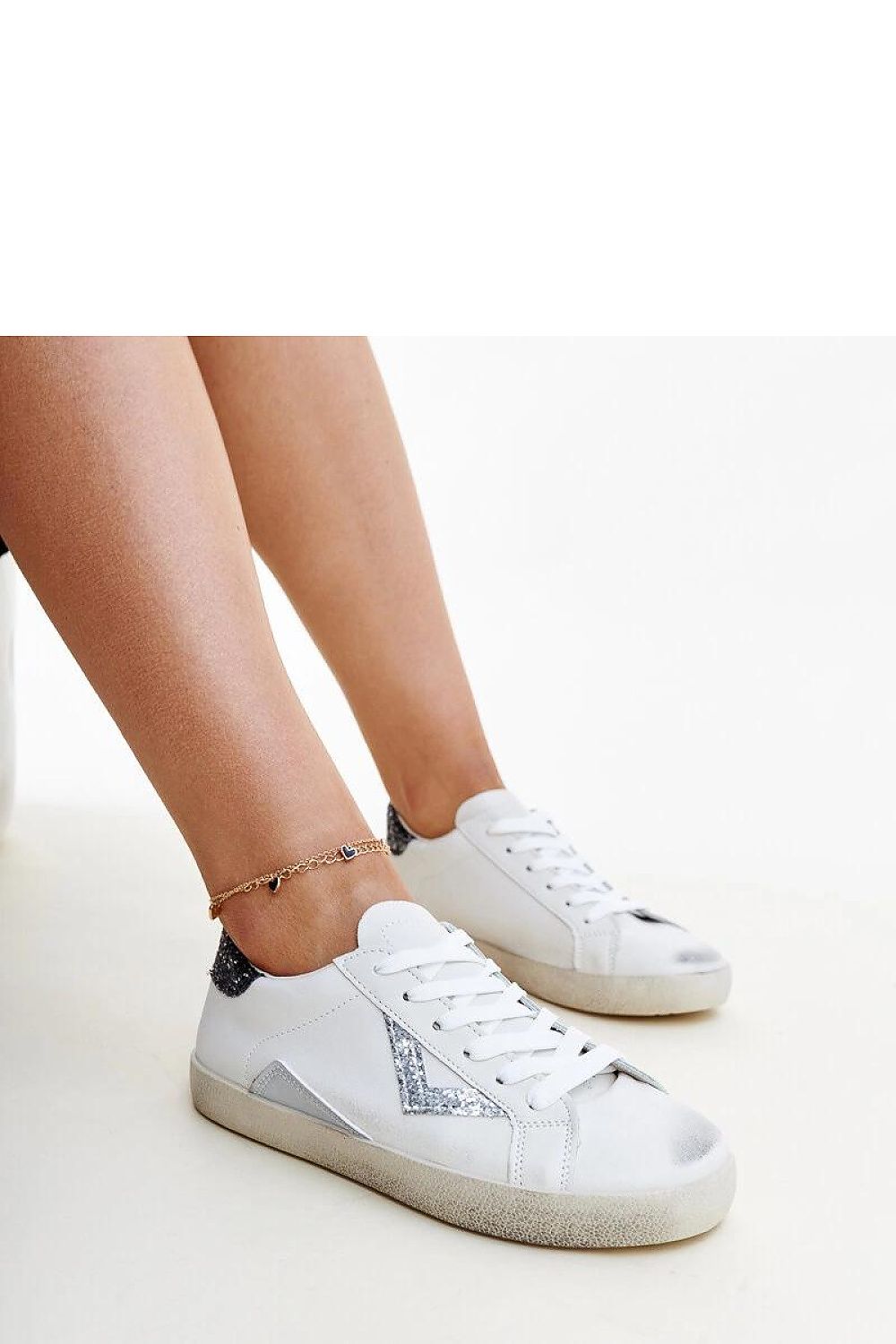 Baskets model 207282 Solea