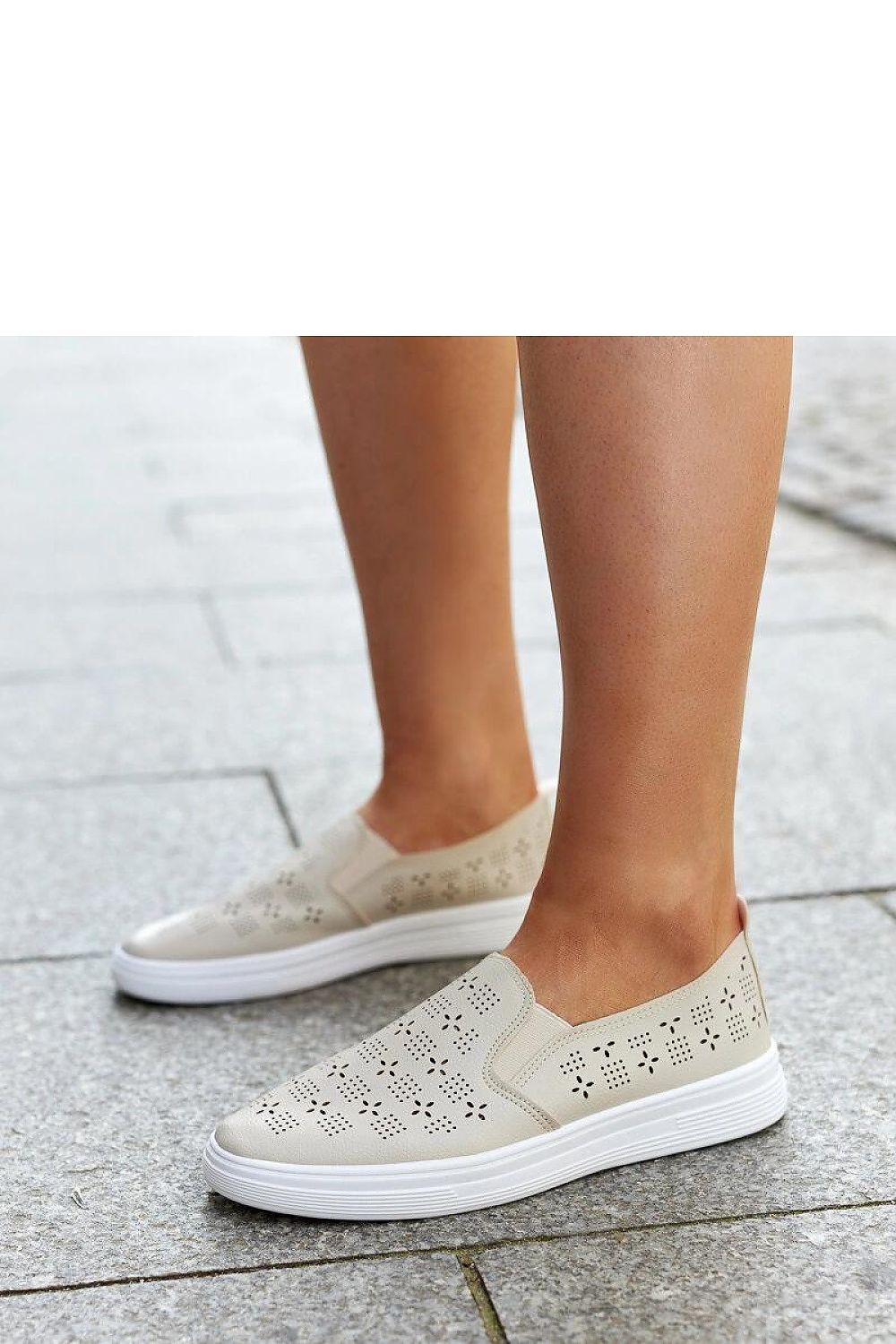Baskets model 207316 Solea