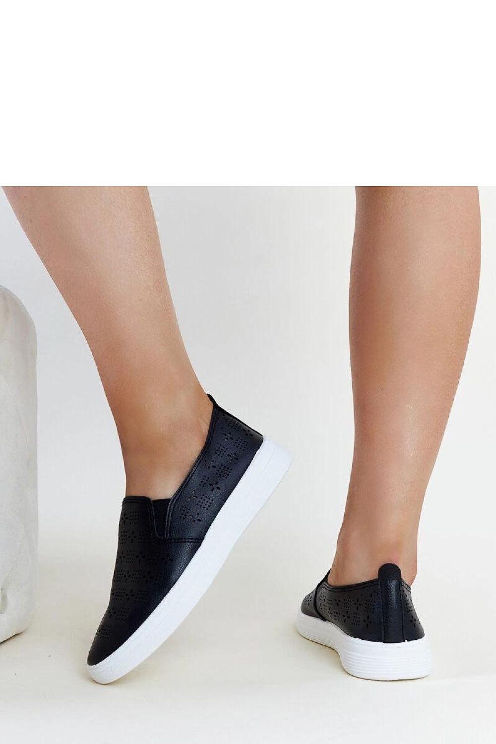 Baskets model 207317 Solea