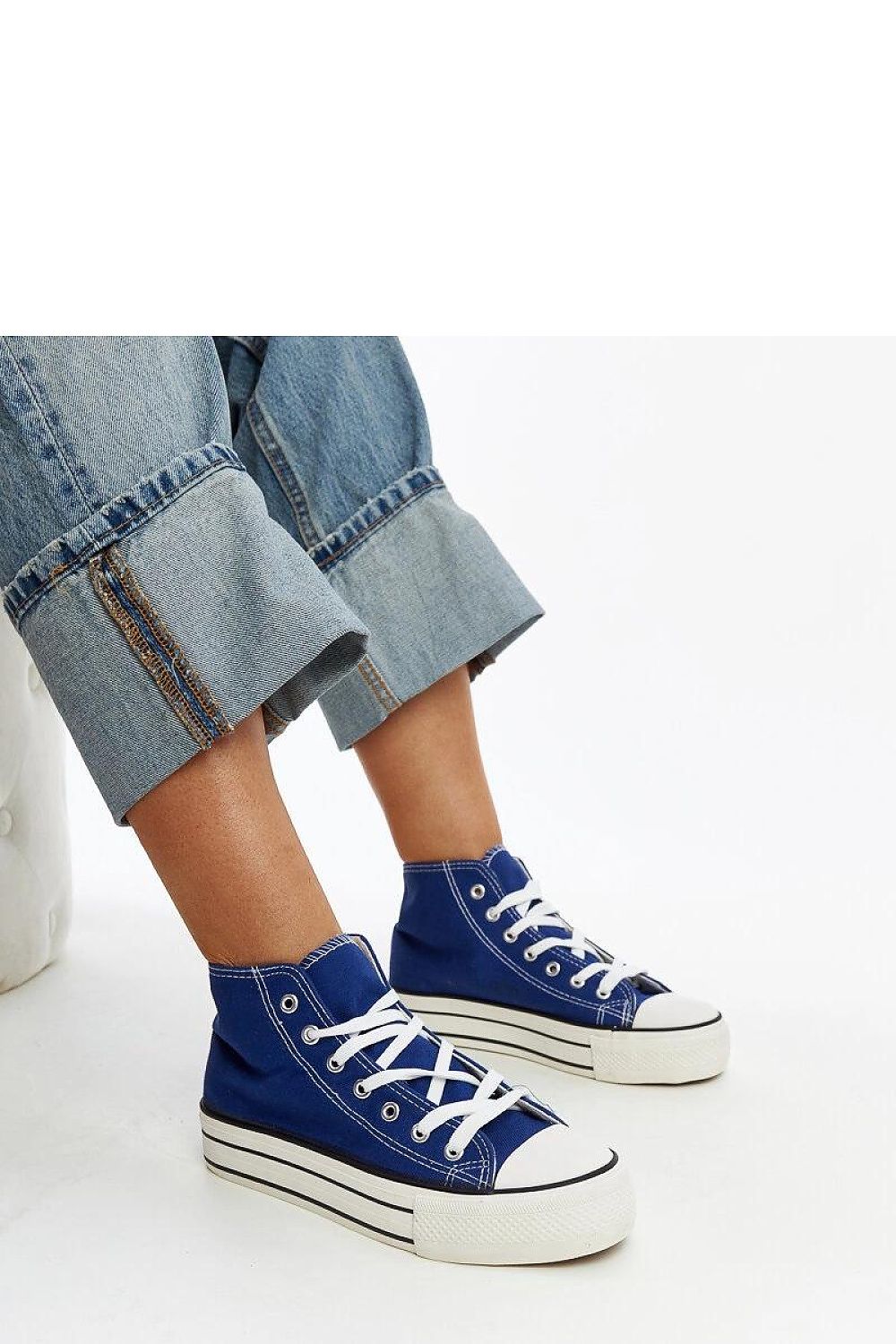 Baskets model 207392 Solea