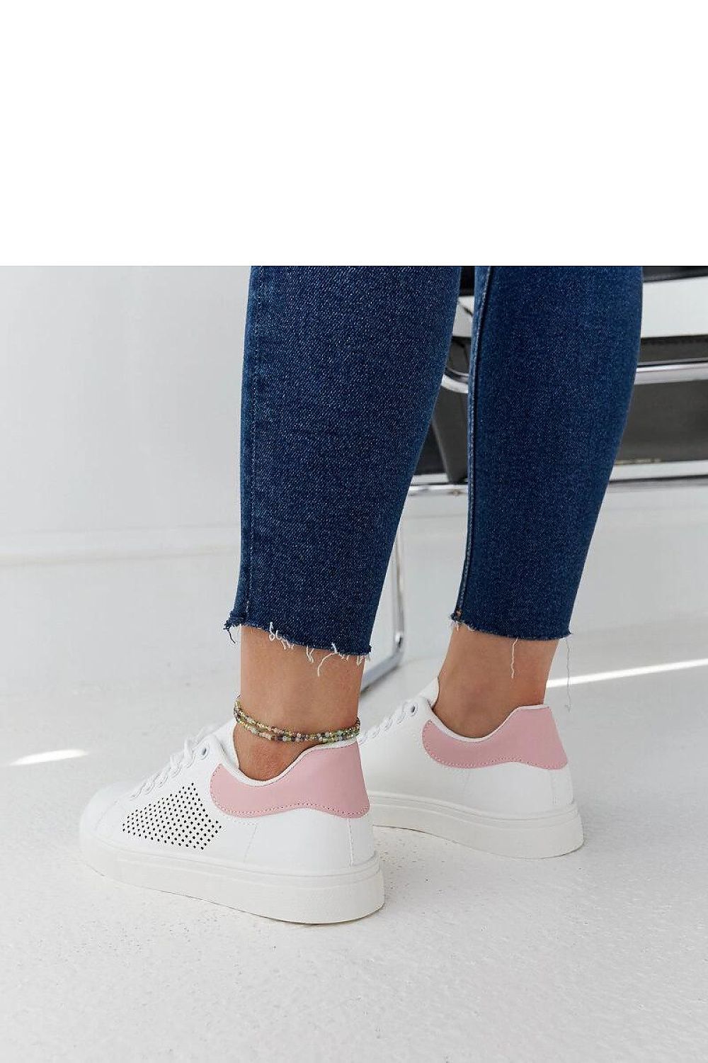 Baskets model 207478 Solea